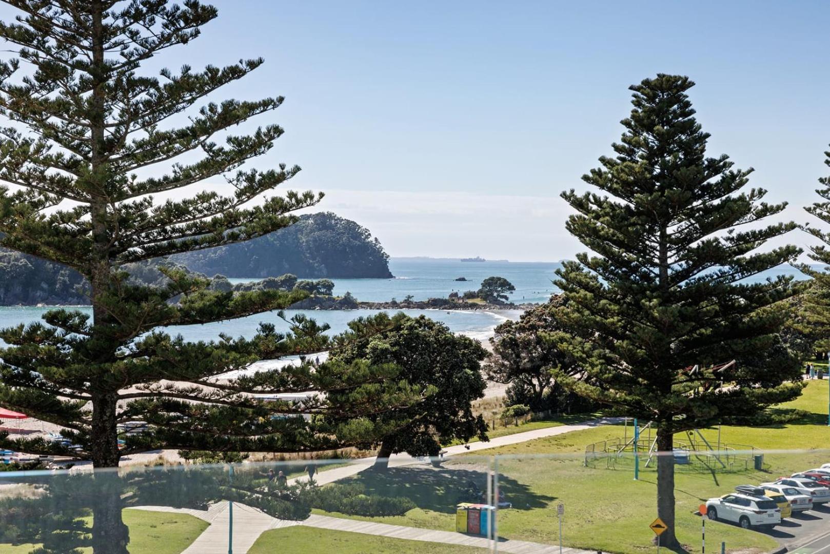 Oceanside Bliss - Absolute Beachfront - Uninterrupted Ocean Views With Pool 마운트마운가누이 외부 사진
