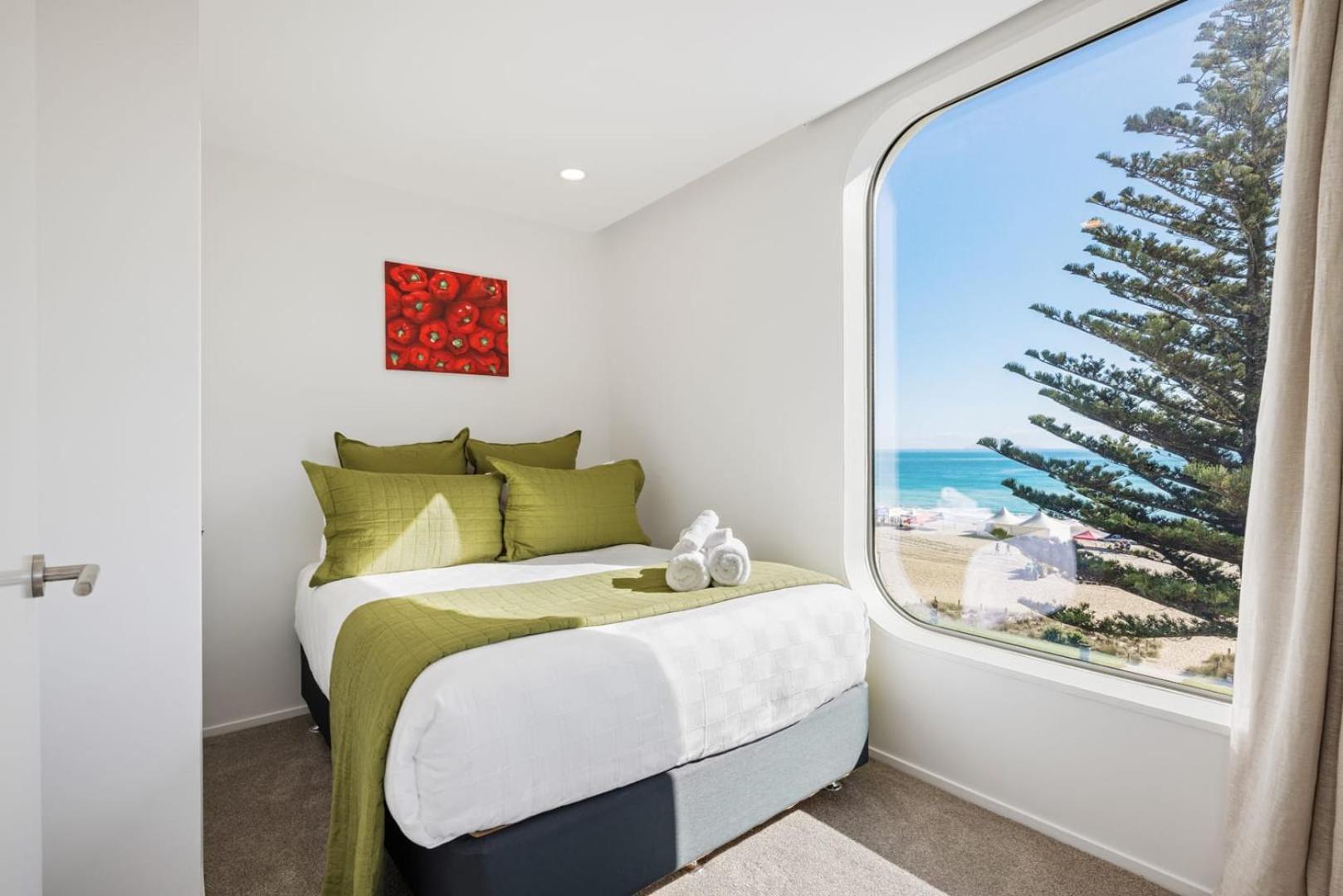 Oceanside Bliss - Absolute Beachfront - Uninterrupted Ocean Views With Pool 마운트마운가누이 외부 사진